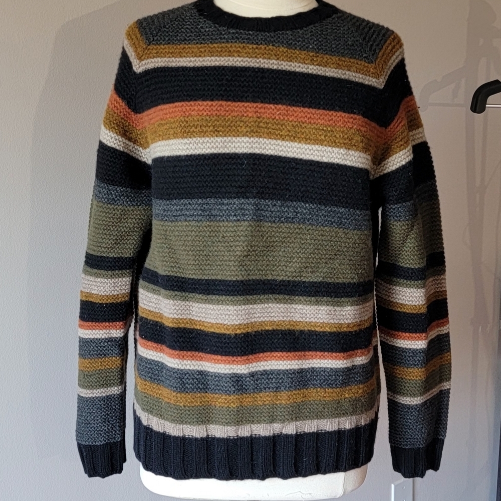 Vintage Lucky Brand Striped Multicolor  Sweater 100% Lambs Wool. Size M.